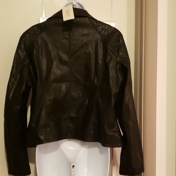 Jacket - Picture 5 of 6